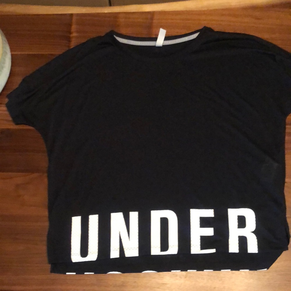 💙Two for$30💙 UA Top
